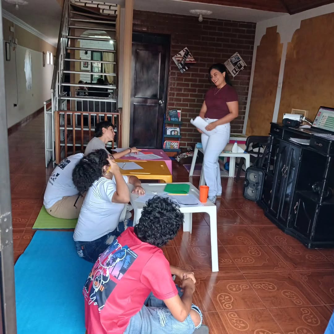 Jornada de orientación vocacional con estudiantes en la sede de FUNISER Tuluá